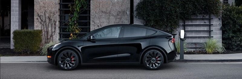 Schwarz Gebraucht 2022 Tesla Model Y Performance SUV | 49.800 € - Bild 1/1