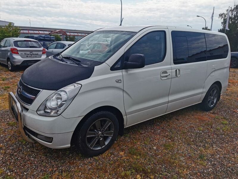 Gebraucht Hyundai H-1 Premium 170 PS (125 kW) 2011 Weiß Van / Kleinbus