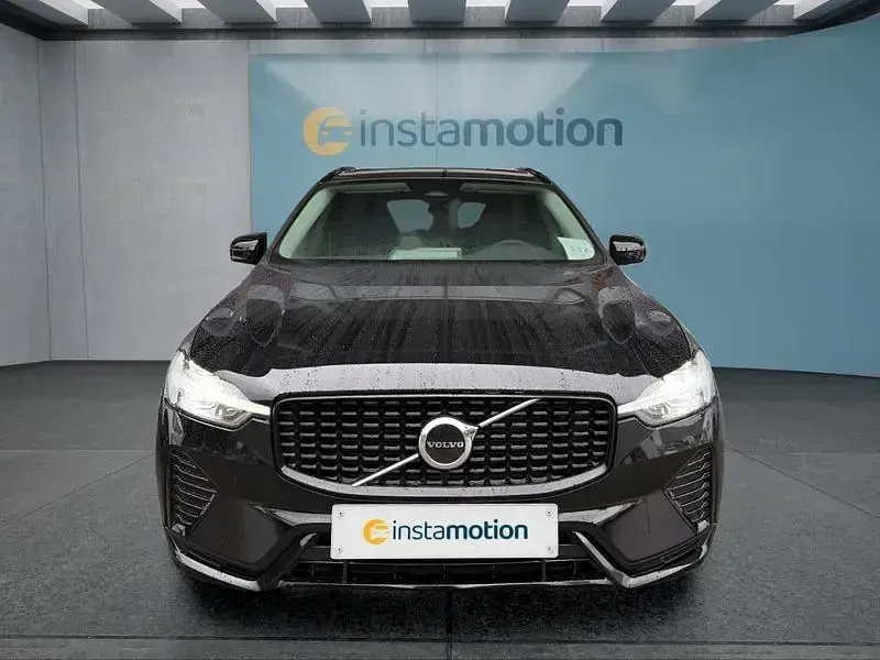 Gebraucht Volvo XC60 Plus 197 PS (144 kW) 2023 Schwarz SUV