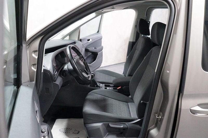 Gebraucht VW Caddy Maxi Life 122 PS (89 kW) 2021 Mojave beige metallic Van / Kleinbus