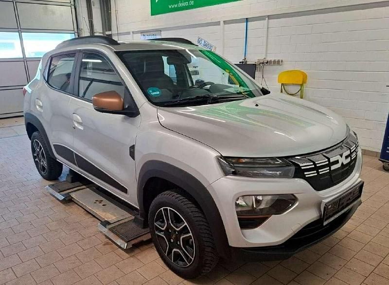 Silber Gebraucht 2023 Dacia Spring Extreme Kleinwagen | 12.998 € (Fairer Preis) - Bild 1/3