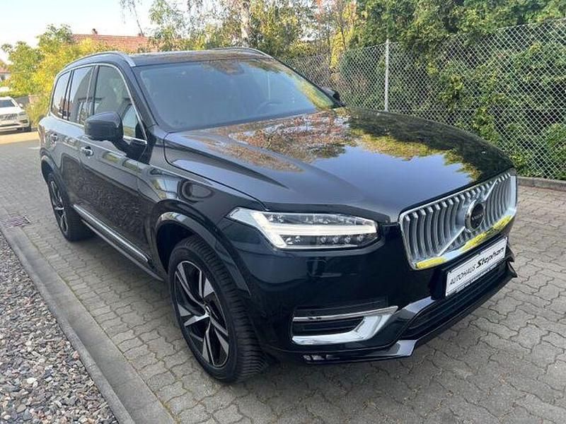 Gebraucht Volvo XC90 Plus 235 PS (172 kW) 2022 Onyx black metallic SUV