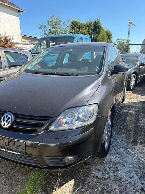 Blackmagic Gebraucht 2006 VW Golf Plus Cross Comfortline Van / Kleinbus | 1.690 € (Etwas zu teuer) - Bild 1/4