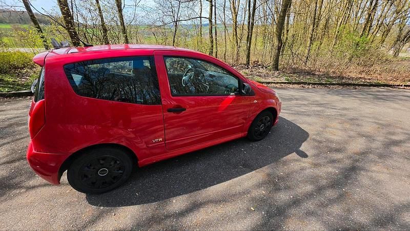 Gebraucht Citroën C2 60 PS (44 kW) 2005 Rot Kleinwagen