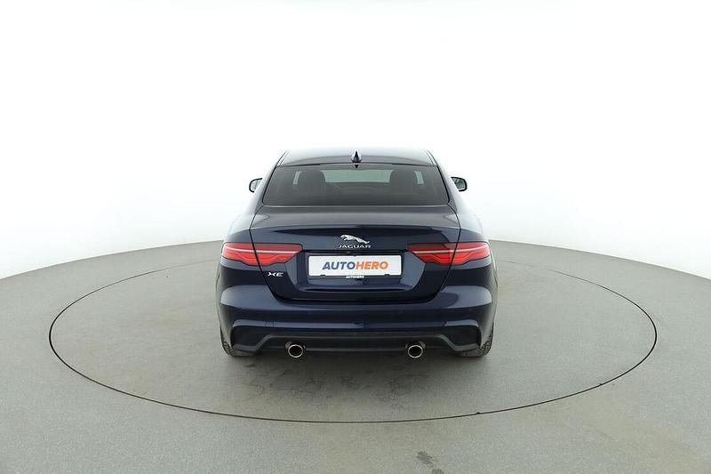 Gebraucht Jaguar XE 250 PS (183 kW) 2021 Blau Limousine