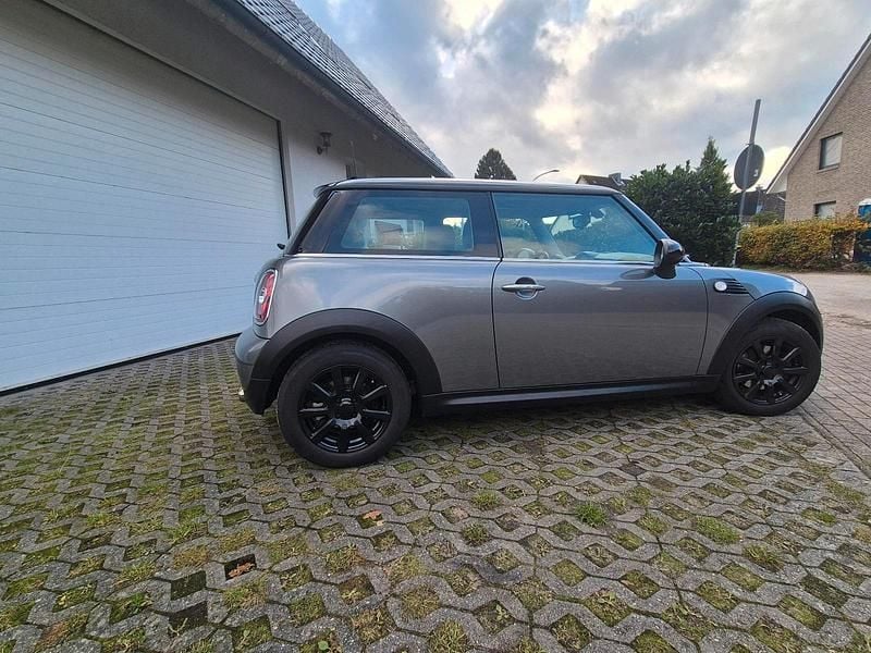 Gebraucht Mini Cooper 120 PS (88 kW) 2010 Grau Kleinwagen