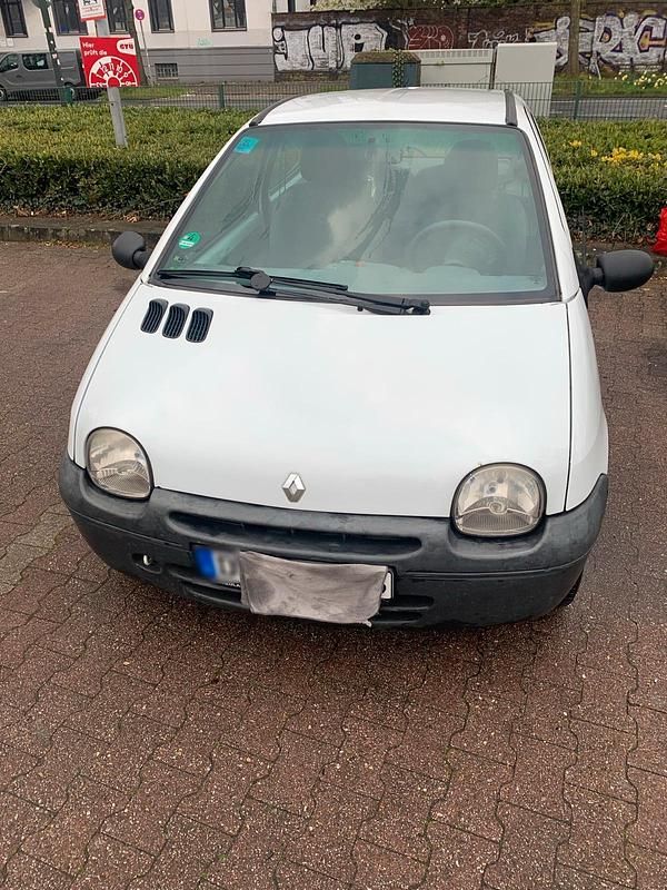 Second-hand Renault Twingo Elysee 58 CP (42 kW) 2007 Alb Hatchback