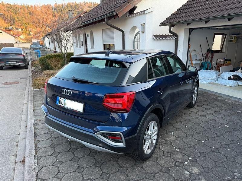 Gebraucht Audi Q2 Advanced 150 PS (110 kW) 2023 Blau SUV