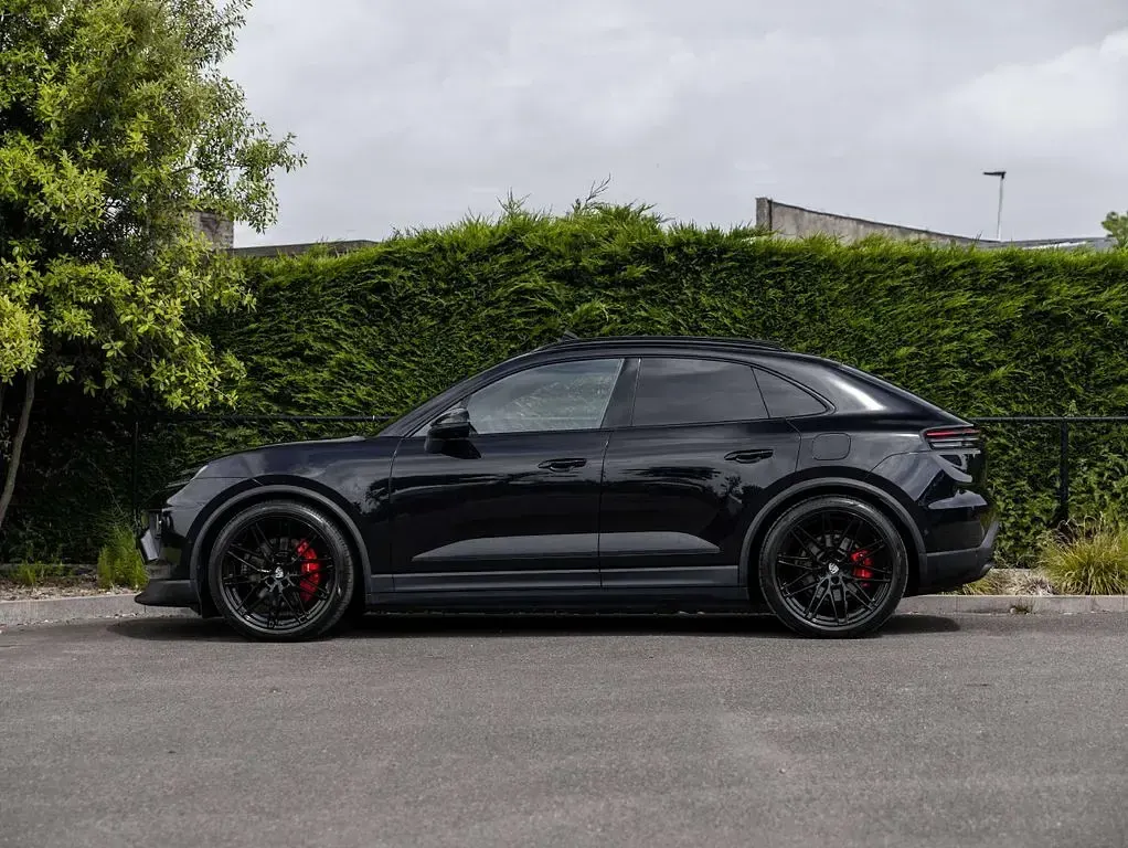 Gebraucht Porsche Macan Chrono 380 kW (517 PS) 2024 Schwarz SUV