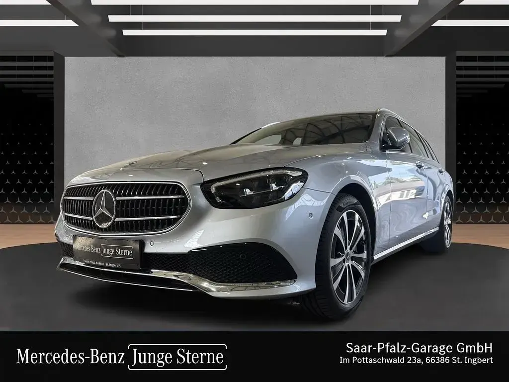 Gebraucht Mercedes E300 Avantgarde 194 PS (142 kW) 2023 Lack hightechsilber Kombi