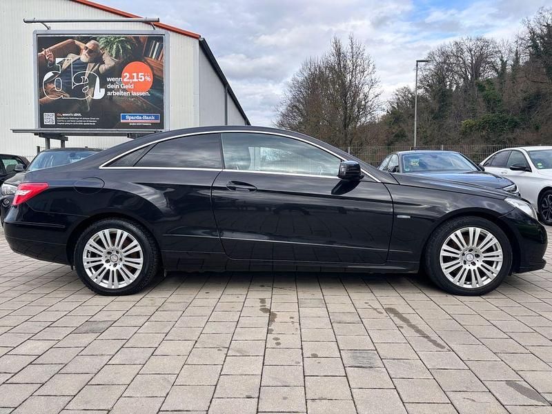Second-hand Mercedes E250 204 CP (150 kW) 2010 Negru Coupe