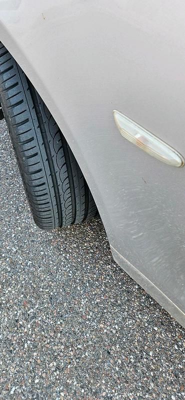 Gebraucht BMW 525 2003 Grau Limousine