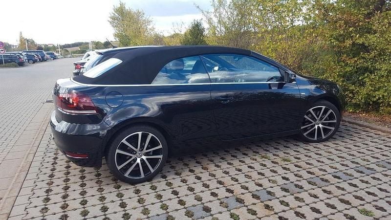 Schwarz Gebraucht 2014 VW Golf Cabriolet Cup Cabrio | 10.950 € (Fairer Preis) - Bild 1/4