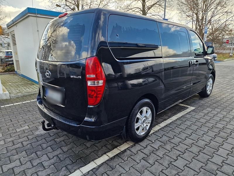 Gebraucht Hyundai H-1 130 PS (95 kW) 2008 Schwarz Van / Kleinbus
