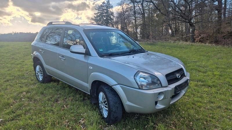 Gebraucht Hyundai Tucson 141 PS (103 kW) 2008 Silber SUV