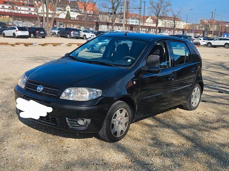 Gebraucht Fiat Punto 95 PS (69 kW) 2005 Schwarz Kleinwagen