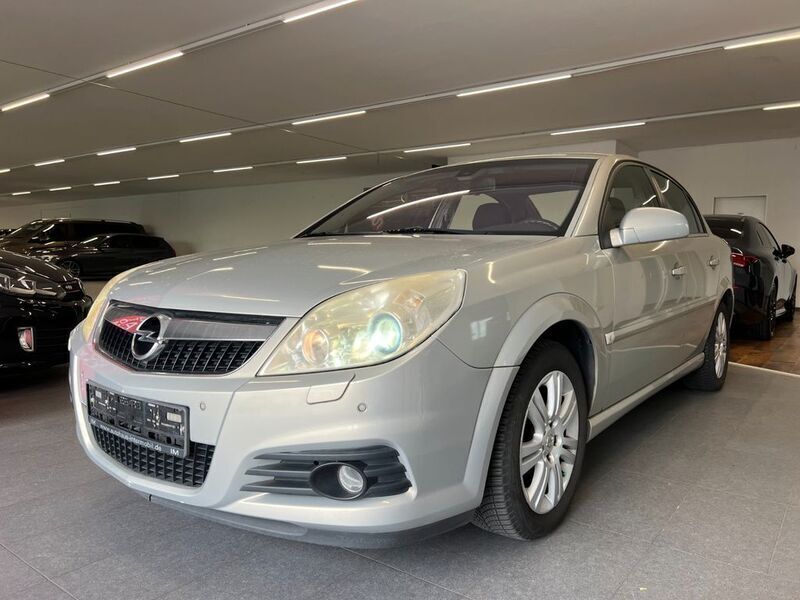 Pannacotta Gebraucht 2006 Opel Vectra Edition Limousine | 1.670 € (Superpreis) - Bild 1/4