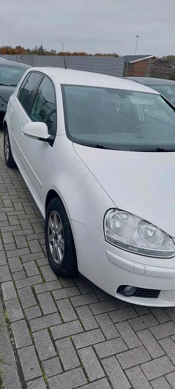 Gebraucht VW Golf V 105 PS (77 kW) 2008 Weiß Kombi