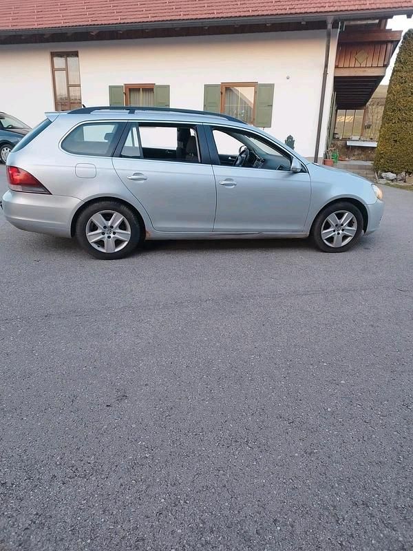 Gebraucht VW Golf V 122 PS (89 kW) 2009 Silber Kombi