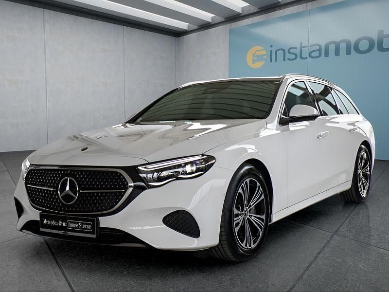 Weiß Gebraucht 2024 Mercedes E450 Kombi | 66.249 € (Superpreis) - Bild 1/4