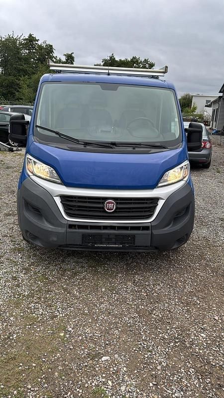 Blau Gebraucht 2016 Fiat Ducato Van | 7.500 € (Superpreis) - Bild 1/4