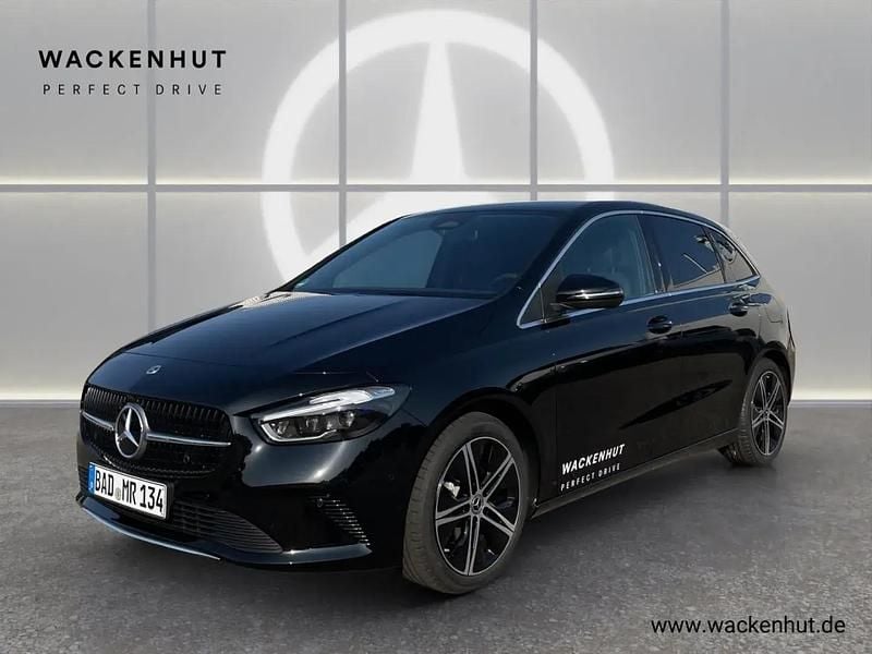 Schwarz Gebraucht 2025 Mercedes B200 Advanced Van / Kleinbus | 34.900 € (Etwas zu teuer) - Bild 1/4