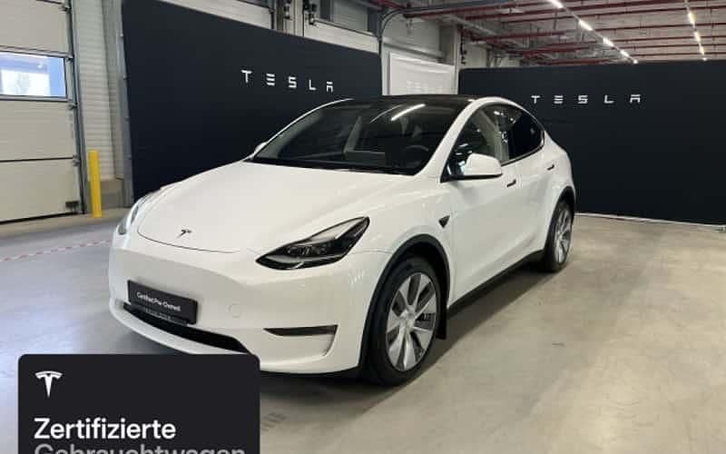 Weiß Gebraucht 2023 Tesla Model Y SUV | 35.100 € (Guter Preis) - Bild 1/4