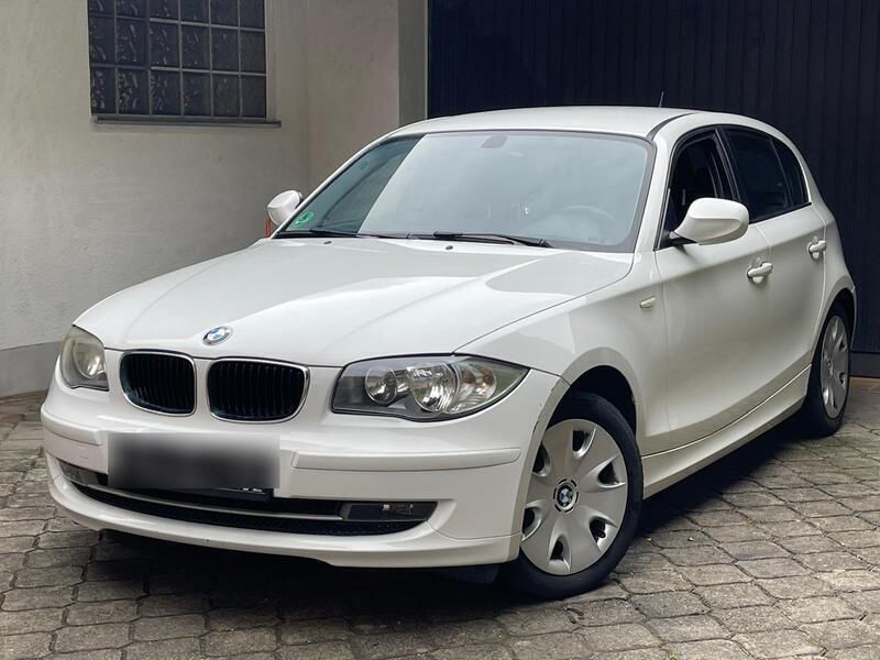 Weiß Gebraucht 2009 BMW 118 Kleinwagen | 2.150 € (Superpreis) - Bild 1/4