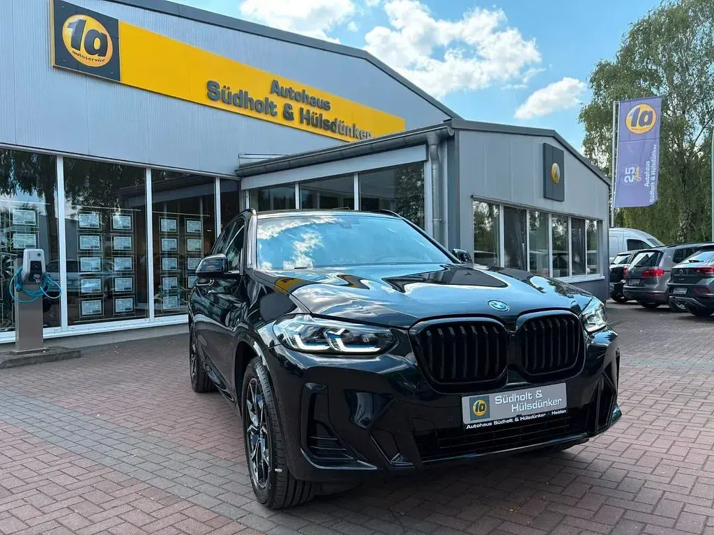 Gebraucht BMW X3 Sport Line 184 PS (135 kW) 2022 Schwarz SUV