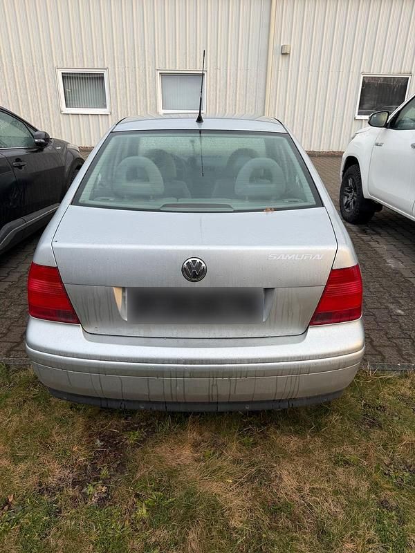 Gebraucht VW Bora 115 PS (84 kW) 2001 Silber Limousine