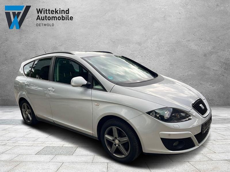 Silber Gebraucht 2015 Seat Altea XL Sun Van / Kleinbus | 4.499 € (Guter Preis) - Bild 1/4