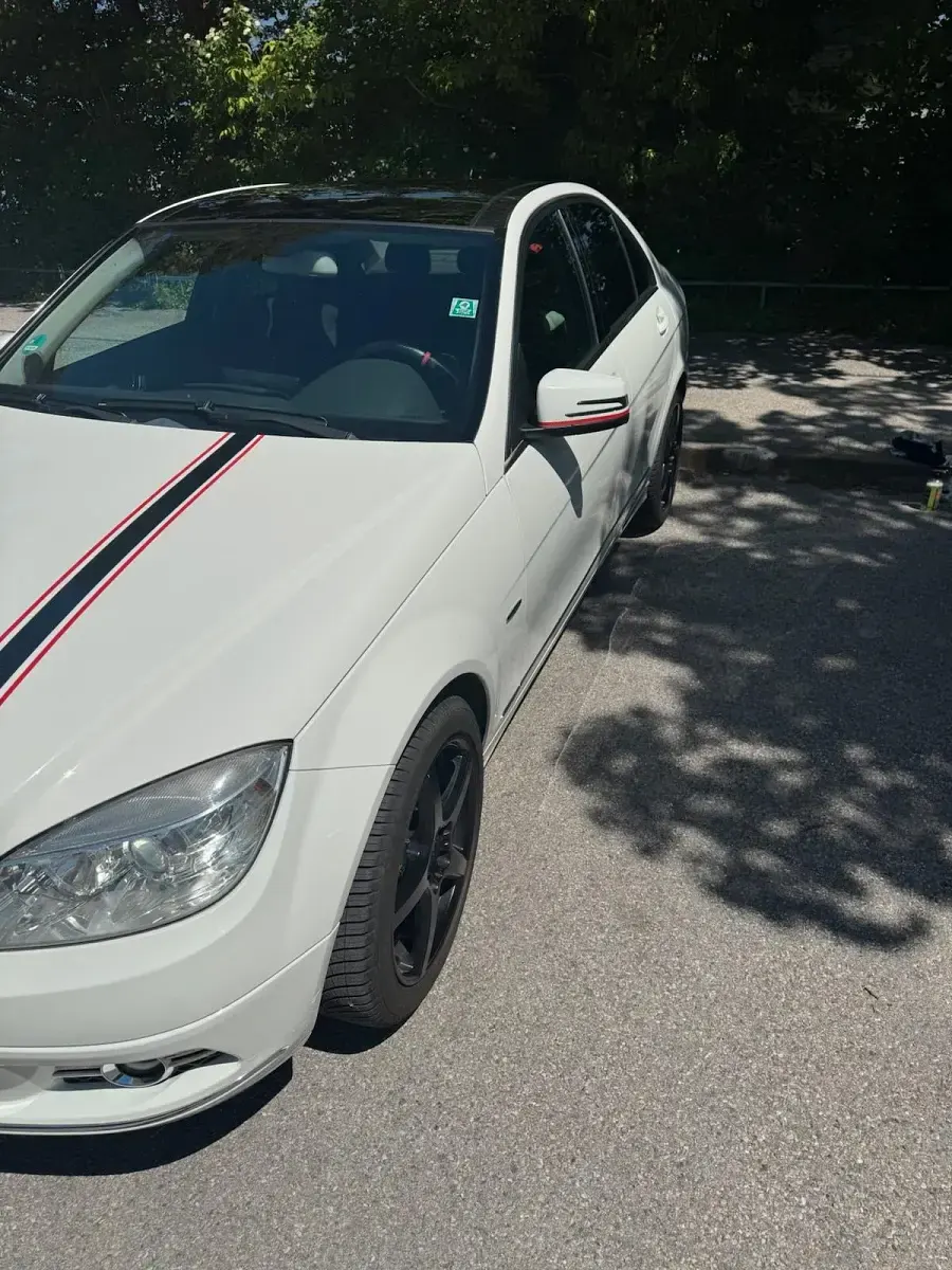 Gebraucht Mercedes C230 204 PS (150 kW) 2009 Weiß Limousine
