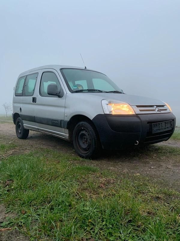 Silber Gebraucht 2009 Citroën Berlingo Van / Kleinbus | 3.000 € (Fairer Preis) - Bild 1/4