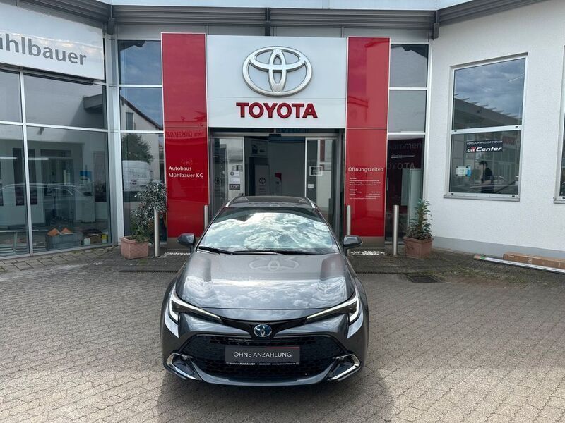 Grau Gebraucht 2025 Toyota Corolla Kombi | 32.890 € (Fairer Preis) - Bild 1/4