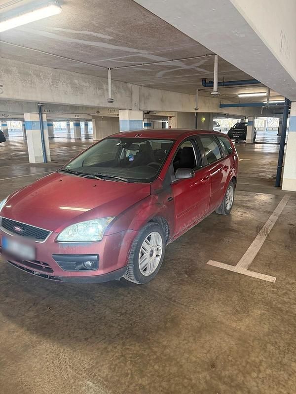 Second-hand Ford Focus 145 CP (106 kW) 2006 Roșu Break