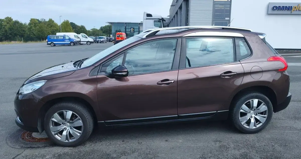 Gebraucht Peugeot 2008 Allure 92 PS (67 kW) 2014 Braun SUV