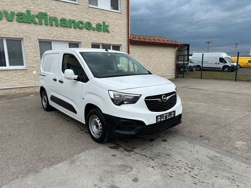 Gebraucht 2019 Opel Combo Enjoy Van / Kleinbus | 9.800 € (Fairer Preis) - Bild 1/4