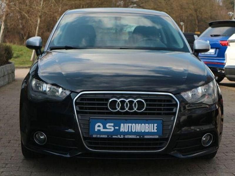 Gebraucht Audi A1 Attraction 122 PS (89 kW) 2011 Schwarz Kleinwagen