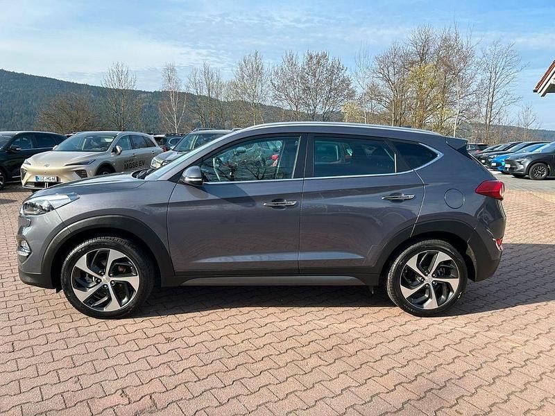 Gebraucht Hyundai Tucson Style 177 PS (130 kW) 2016 Grau SUV