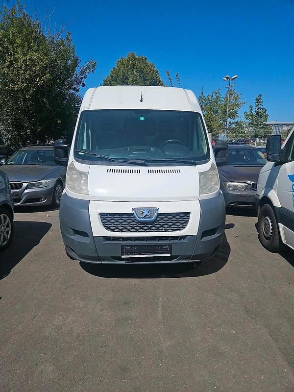 Weiß Gebraucht 2013 Peugeot Boxer Van | 5.950 € (Guter Preis) - Bild 1/4