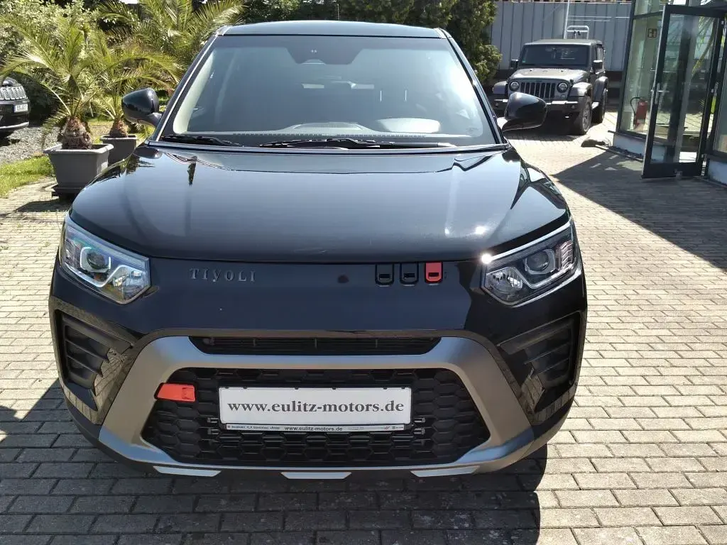 Neu KGM Tivoli 163 PS (119 kW) 2026 Schwarz SUV