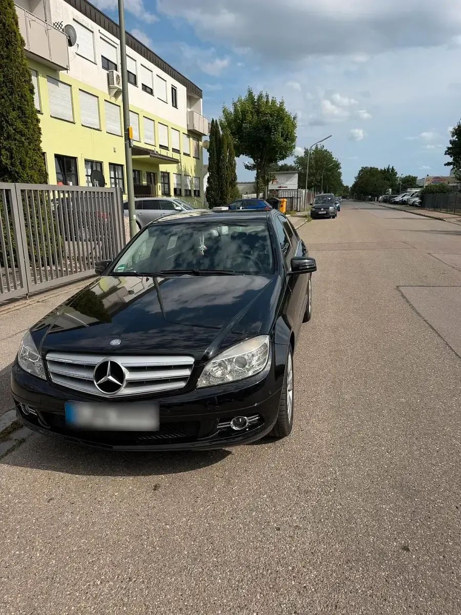 Gebraucht Mercedes C200 184 PS (135 kW) 2009 Schwarz Limousine