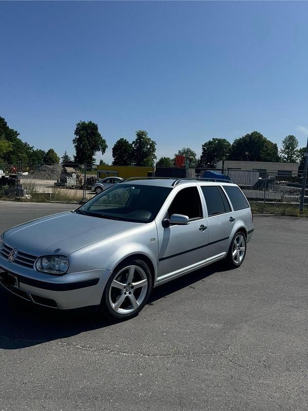 Gebraucht VW Golf IV 69 PS (50 kW) 2002 Silber Kombi