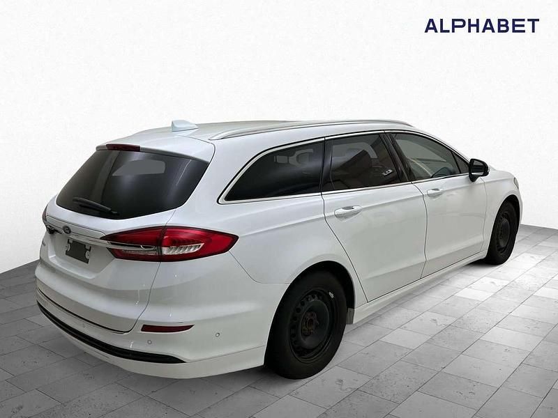Gebraucht Ford Mondeo Titanium 150 PS (110 kW) 2021 Frost weiss (metallic) Kombi