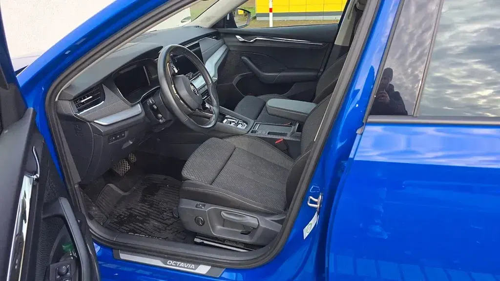 Usata Skoda Octavia Style 150 CV (110 kW) 2021 Blu Station wagon