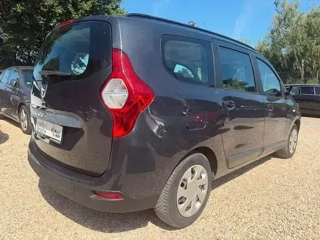 Gebraucht Dacia Lodgy Lauréate 116 PS (85 kW) 2017 Grau Van / Kleinbus