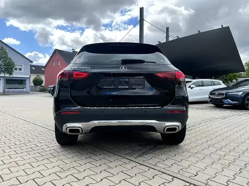 Gebraucht Mercedes GLA200 Progressive 150 PS (110 kW) 2020 Nachtschwarz SUV