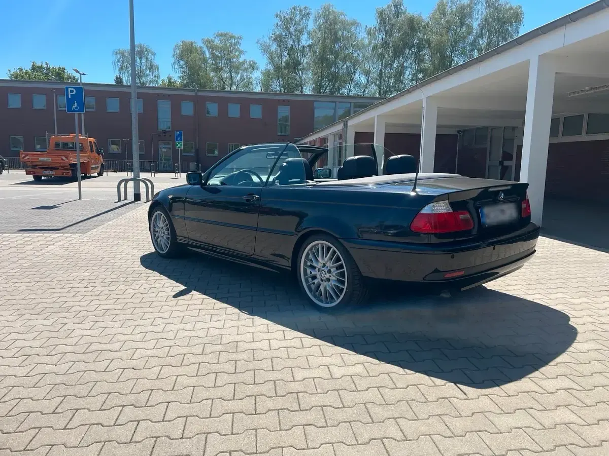 Używany BMW 320 Cabriolet 150 KM (110 kW) 2005 Czarny Kabriolet