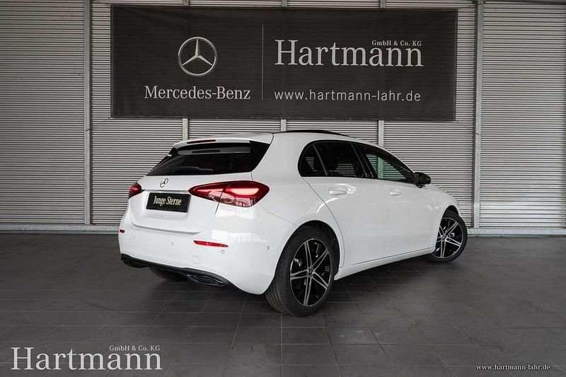 Gebraucht Mercedes A200 Progressive 163 PS (119 kW) 2024 Polarweiß Kleinwagen