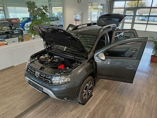 Gebraucht Dacia Duster Prestige 101 PS (74 kW) 2021 Grau SUV